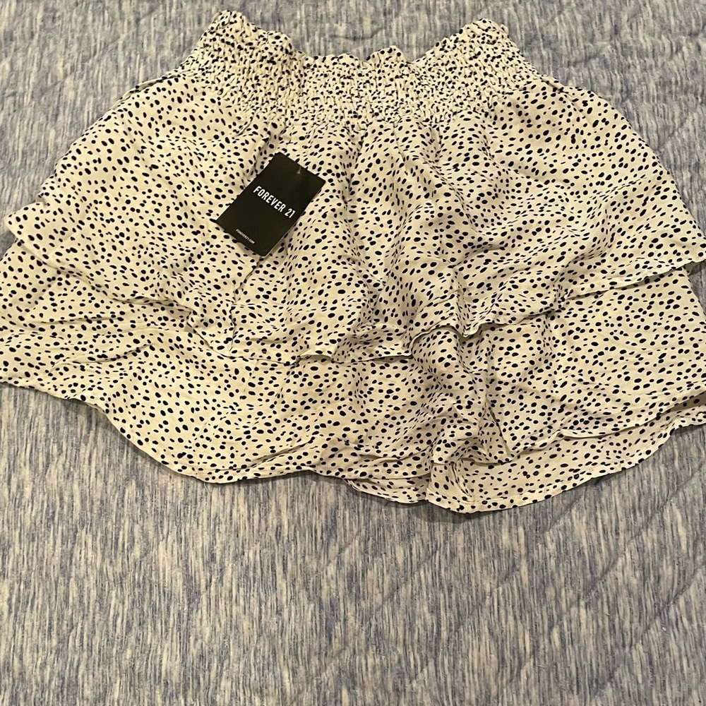 forever 21 pok a dot skirt